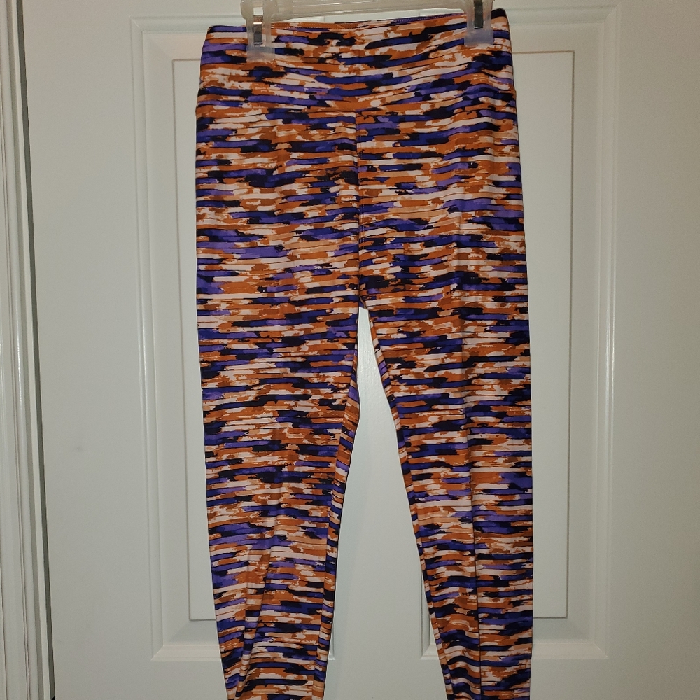 geometric Lularoe leggings